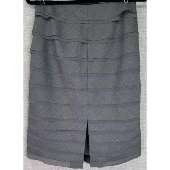 White House Black Market Wool Blend Tiered Pencil Skirt Women's Size 6 Gray - Picture 3 of 6